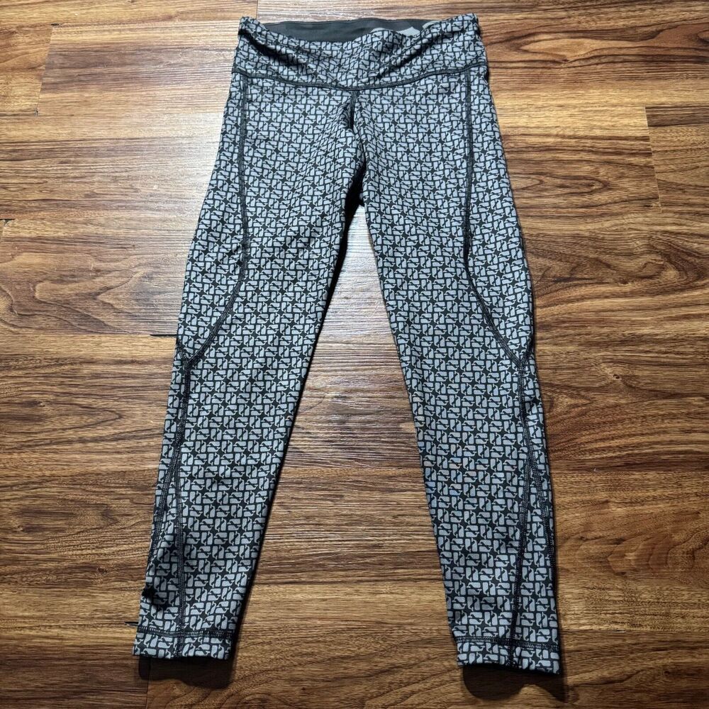 Vineyard Vines Reversible Leggings Womens Size XS Whales/Camo Print Gray Black